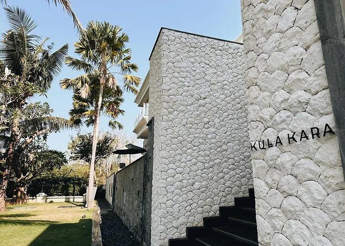 Kula Kara Bingin, * Uluwatu